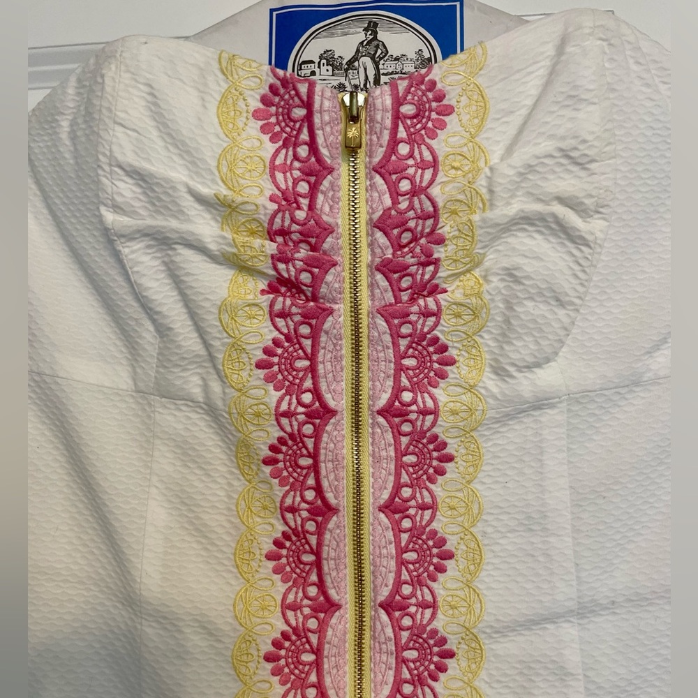 Lilly Pulitzer White Strapless Dress with Gold Zipper - Picture 2 of 13
